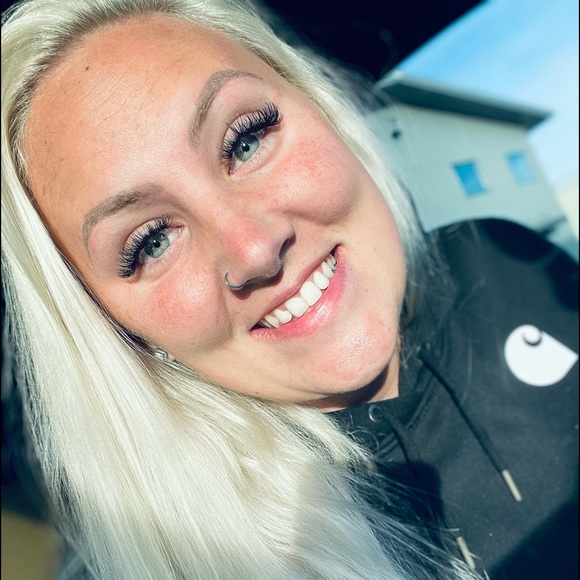 Meet the Posher Other - Meet your Posher, Amanda